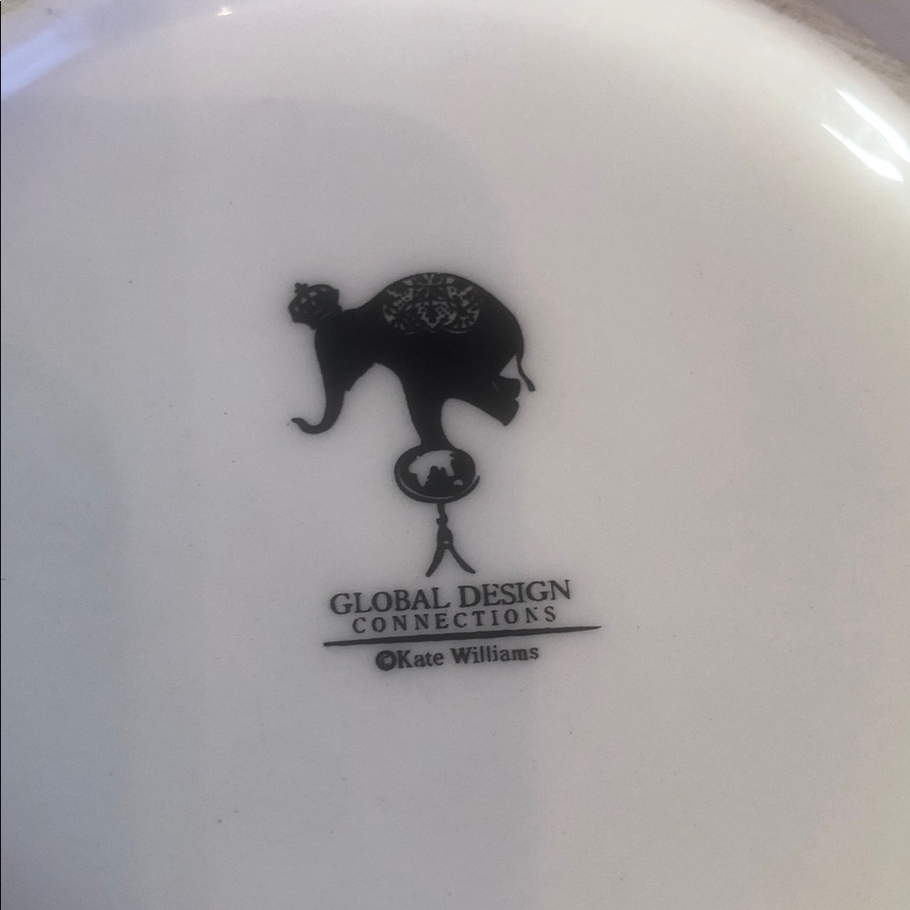 White Bowl with Green Clover Design - Picture 7 of 10